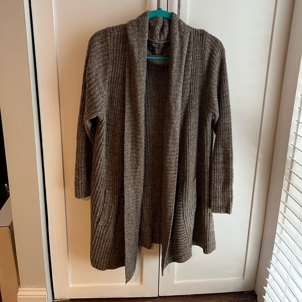Barefoot Dreams open cardigan. Like new. Size Large. Taupe/Beige